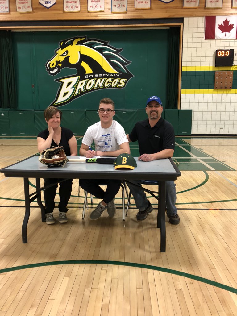 BCIBroncos's tweet photo. Another Bronco Signing! @jmcsniper19 signs a baseball scholarship with the @msu_baseball. All your hard work and commitment has paid off Jared. You’ll be great in Mayville! ⚾️🐴💚💛 #bronconation @BCIspirit @BaseballMB https://t.co/iJU7BPMmsV