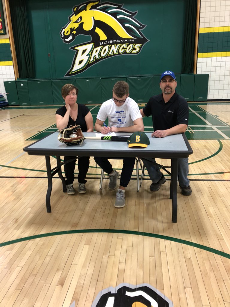 BCIBroncos's tweet photo. Another Bronco Signing! @jmcsniper19 signs a baseball scholarship with the @msu_baseball. All your hard work and commitment has paid off Jared. You’ll be great in Mayville! ⚾️🐴💚💛 #bronconation @BCIspirit @BaseballMB https://t.co/iJU7BPMmsV