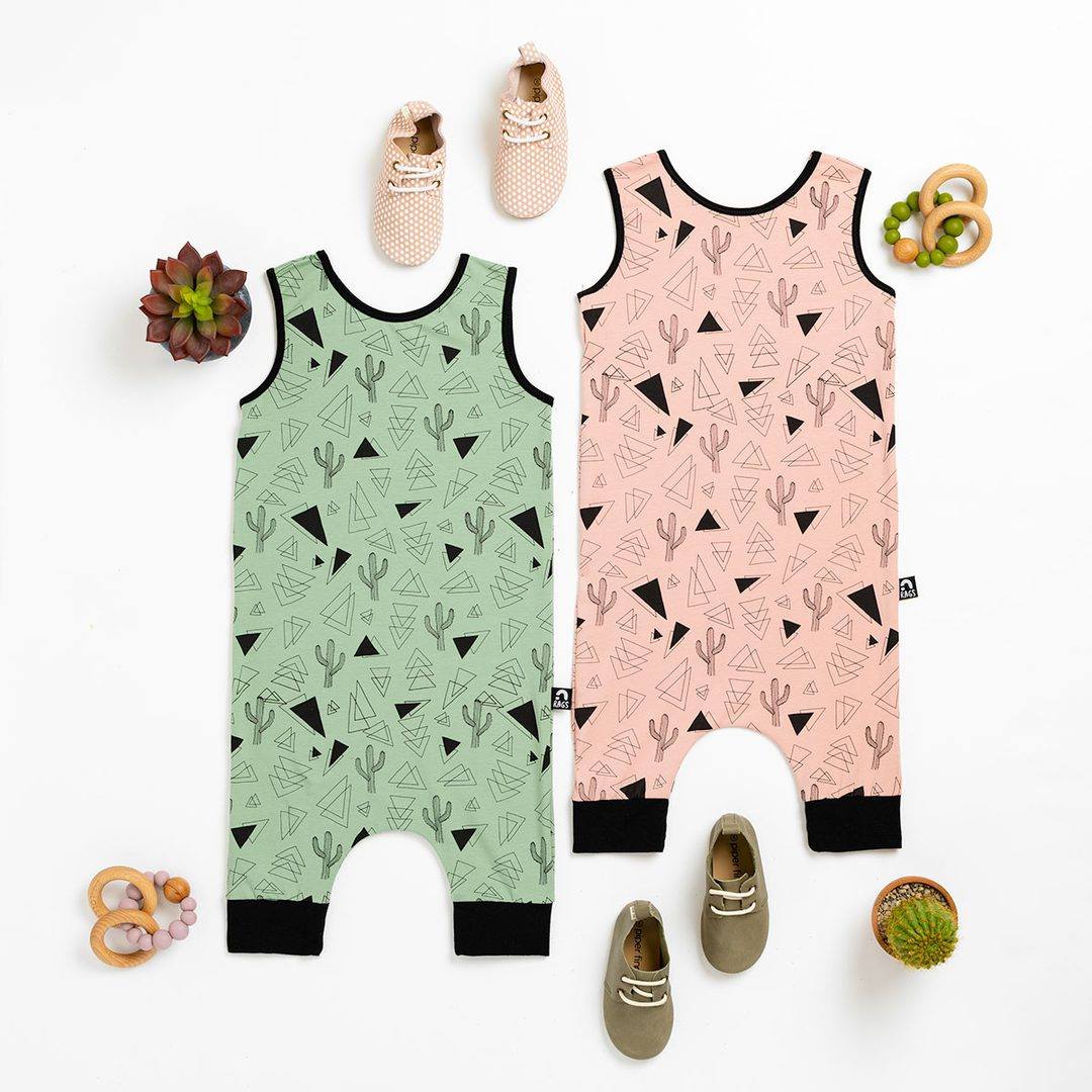 Who remembers this fabric?! This 'Cactus' duo is a throwback, featuring some highly sought after fabric... figured we’d wait til Friday to release. End the week on a good note 🙌🏼 #tagyourrags