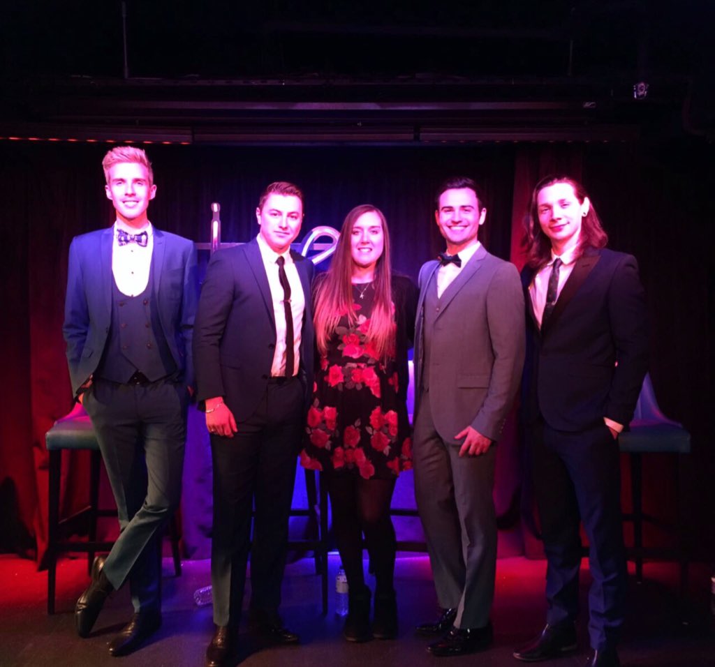 BeddersJunior's tweet photo. This was definitely my favourite VIP with my darling @Collabro boys so far🤗 Nothing more rewarding than supporting these beautiful, caring, talented and all round genuine people ✨ thank you for everything, love you to the stars &amp; back 😘💙💜💙💚 https://t.co/t0appVfsFB