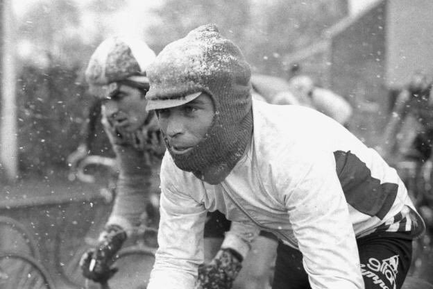 Bernard Hinault qui domptait « Neige-Bastogne-Neige », c’était il y a tout juste 37 ans. Les routes devraient être plus pratiquables dimanche...