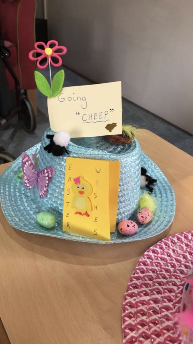 ELMCHewlettCt's tweet photo. #tbt to our Easter Bonnet parade! What a great day! Well done to Dorothy who won! 👒🐤🐰
#EasterSunday #hewlettcourt https://t.co/GeFhuiFech
