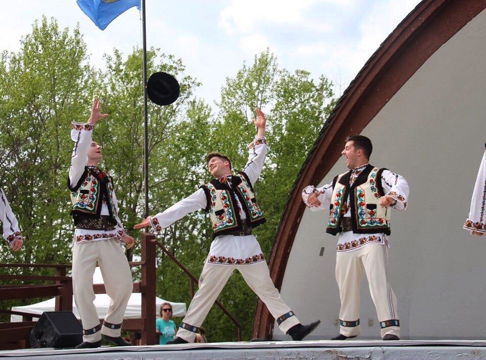 viter_canada's tweet photo. #Throwback to one of our many performances at the Ukrainian Cultural Heritage Village! Come see the Viter dancers perform at the @uchv for the Celebration of Spring event on May 21 - a great way to end your long weekend ☀️🌸
#viter #yeg #uchv #yegevents #celebrationofspring https://t.co/XY89Aov1jj