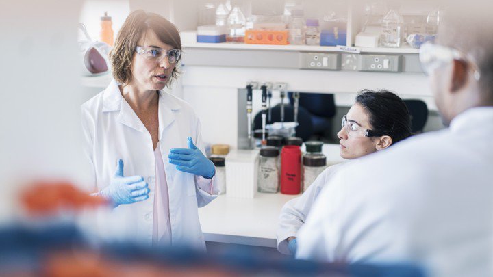 TheAtlantic's tweet photo. A new study estimates that it will take 16 years for women and men to publish scientific papers in equal numbers. For physics, it will take 258, @edyong209 reports. https://t.co/DuTT3qdYOg https://t.co/LdosvrMk2S