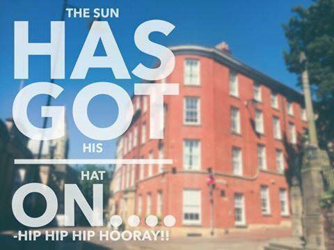 What a beautiful day, what are you doing today? 

#sunisshining #lacemarkethotel #SaintBarNotts #MerchantsRest #hooray #nottingham #lacemarket #lovenotts #itsinnottingham