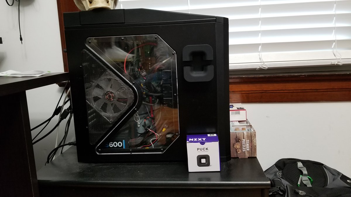 Psycosis86's tweet photo. When you #PLSPUCK and @NZXT delivers! Thank you! @GamersNexus go puck yourself! https://t.co/gv7Wm5l20F