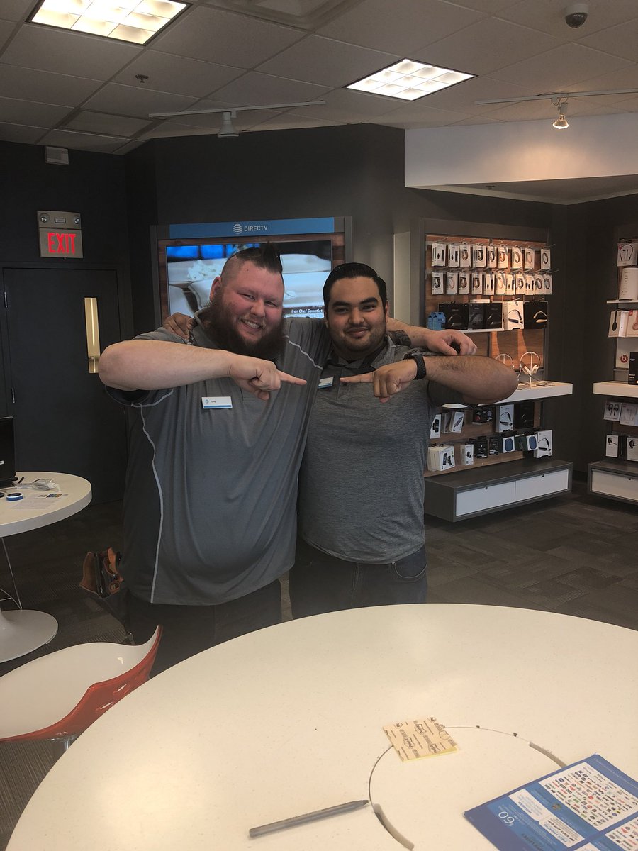 207dd749e's tweet image. 2X4 for House of Payne along with 13 CRU for these guys!! @WilliamGStovall @el_p_rizzo @CarolWalsh01 #proudasm #winnerskeepwinning