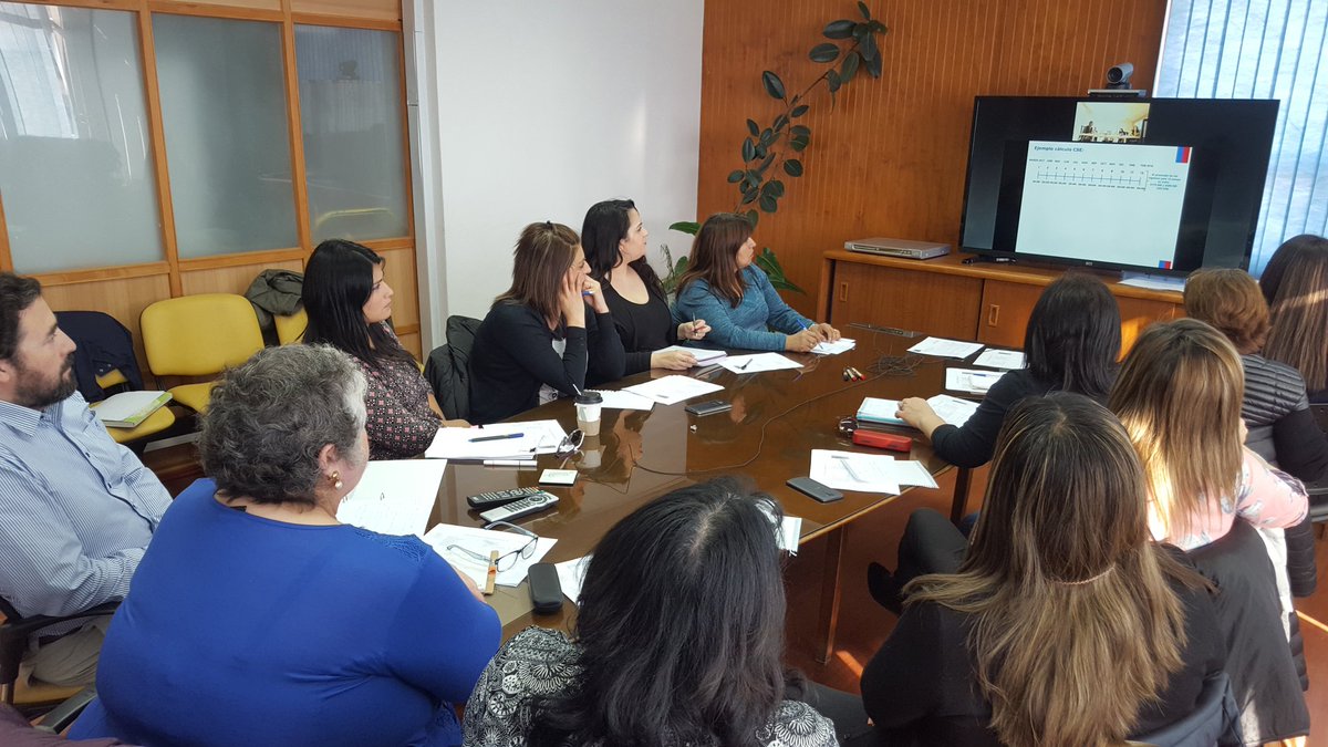 RSH_XII's tweet photo. Capacitación a equipo municipal de  @munipuq sobre nuevas actualizaciones y protocolos del Registro Social de Hogares, junto a equipo de Focalización de @dsocial_XII https://t.co/NndvRNCkel