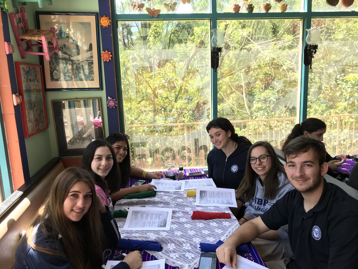 Brendue's tweet photo. Spanish field trip to The Spanish Monastery and some comida mexicana. https://t.co/aMTEedTo3H
