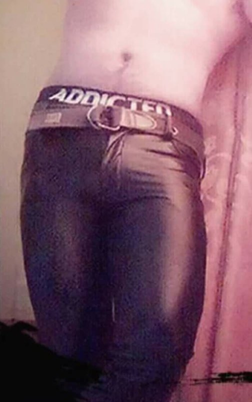 jeans6969's tweet photo. Hot..... https://t.co/jJqk7CUIji