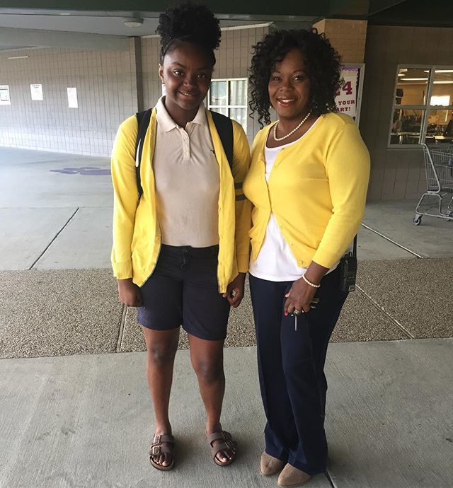 nrburgermiddle's tweet image. @HPSDSup Twinning with the principal #ColorPattern #MorningDuty #SchoolCulture #StudentsMatter #TogetherBurgerWINS