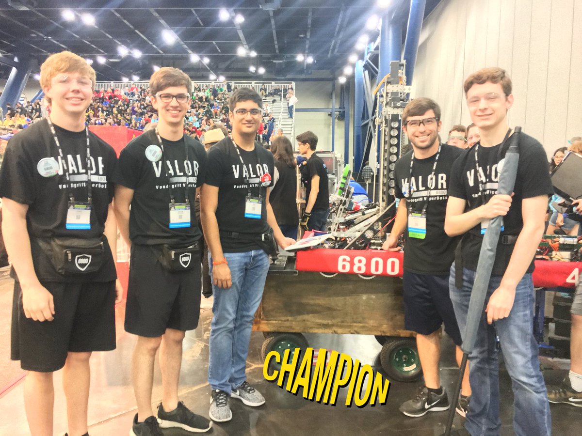 FRC6800's tweet photo. Having an awesome time here at the #FIRSTHoustonChamps. Valor is super grateful to currently be undefeated. #omgrobots https://t.co/oIaDF3KKk6