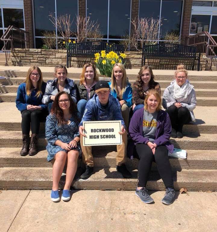 alleganycollgmd's tweet photo. What a great visit with these students from Rockwood High School. Thanks for coming to see us!
#EngageYourFuture #alleganycollegeofmaryland #ExperienceACM #DiscoverACM #campustour #collegevisit #futurestudents #futuretrojans #RockwoodPA Rockwood Area Junior/Senior High School https://t.co/YyutJ527k6