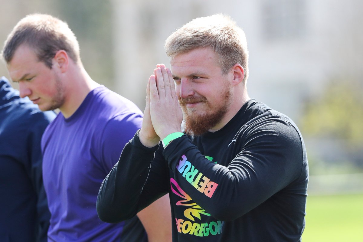 OregonTF's tweet photo. #MtSAC: Two throws into the hammer, Max Lydum has already hit a big PR of 200-8/61.18m! He's over the 200-foot mark for the first time in his career with more throws to come #GoDucks https://t.co/H6iHPqujLj