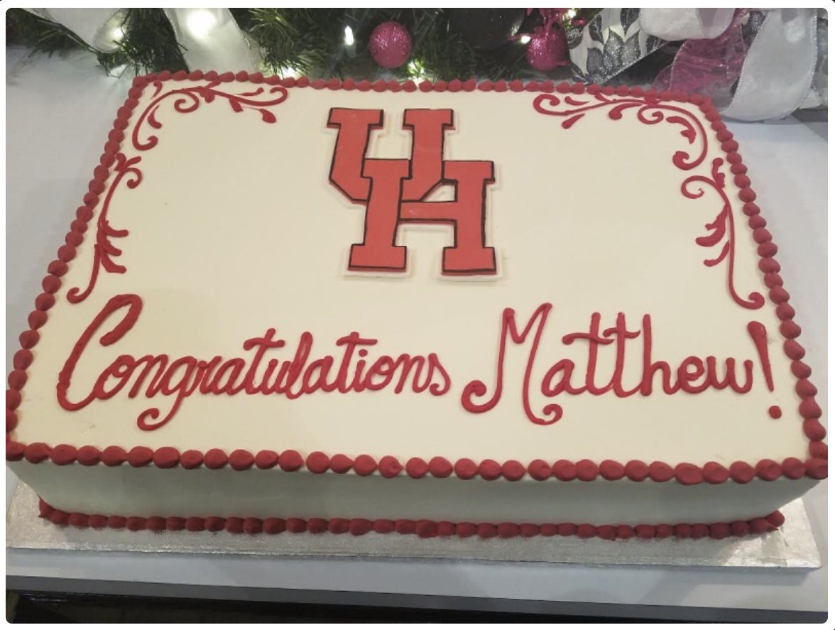 Ytpcakes's tweet photo. Graduation cakes now available at @Ytpcakes. Place your order today! https://t.co/ADaYnHd5o1