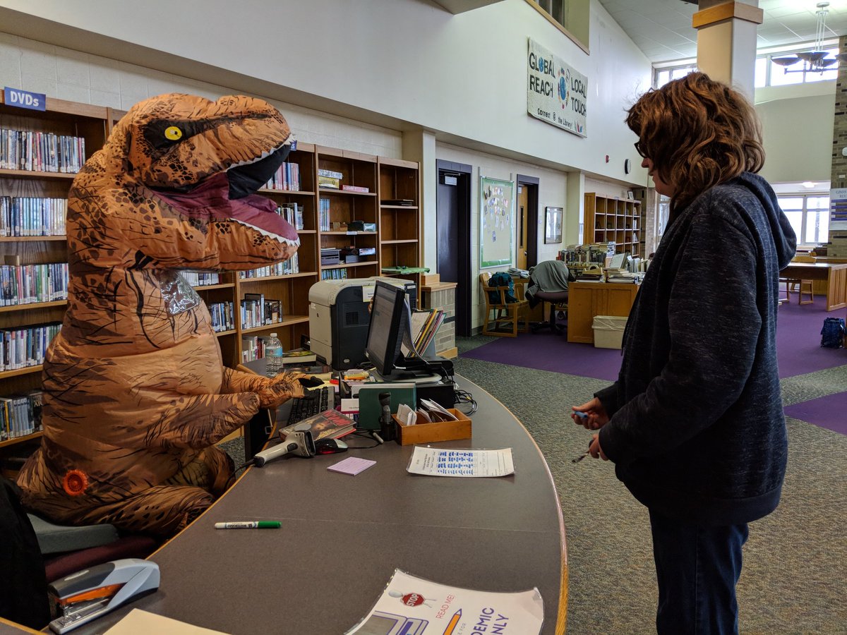 CJSHSlibrary's tweet photo. Who says libraries are extinct? @CECSD_JH @CECSD_SH #WeAreCortland #librariesmatter #libraries4ever https://t.co/jqmFPB24Dj
