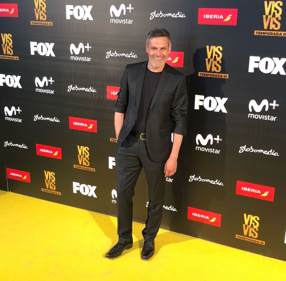 lauespos's tweet photo. Roberto está guapísimo 😍 #VisAVisEnFOX https://t.co/UC4KNVEwkh