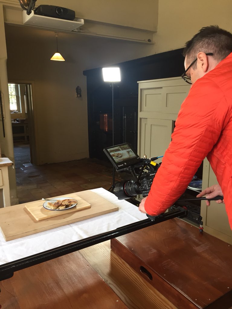 HistoricalHippo's tweet photo. Two days filming done @EHAudleyEnd with @DrAnnieGray #Victoriancooking #Historickitchen https://t.co/4EMmsNC7or