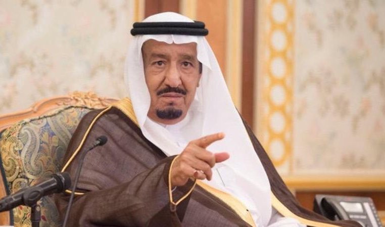 almlllk's tweet photo. #خادم_الحرمين_الشريفين يُصدر أمره السامي الكريم بمنع المحامين من المشاركة في عضوية أو رئاسة اللجان شبه القضائية في الجهات الحكومية التي يندرج تحتها لجان شبه قضائية.

#السعودية https://t.co/Bv7VNsQEiT