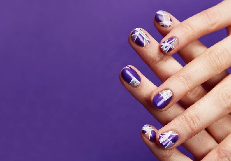 GroveSpa's tweet image. Ultraviolet 🔮💜 nails by the uber-talented Emily 💅🏼 #nailedit #nailsbygrove #grovespa