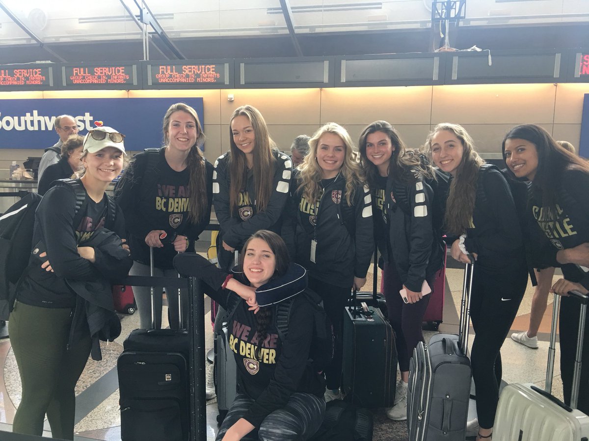 dinosparaco's tweet photo. @bcdenverhoops @azelitebball @geoffgolden @Coach_France @jerelseamon @bdsparaco_20 Weโre leaving on a jet plane! #eliteexposure #addidasgauntlet https://t.co/ihI275qkHX