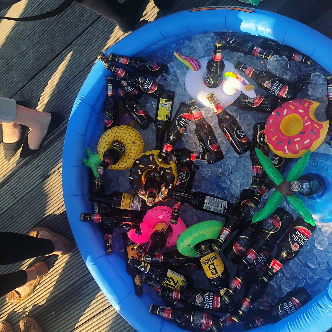 LHiGroup_'s tweet photo. After a day of very hard work, it's time to play! 
#recruitment #business #summer #rooftop #london #lovewhereyouwork #choosetobedifferent #workdrinks #team #sunshine #heatwave #thursdaysthenewfriday https://t.co/4RoVZEGzj0