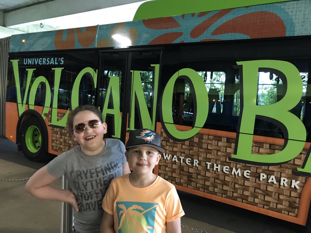 SmithFamilyNote's tweet photo. I couldn’t resist !! Thursday is our upload day !! #newvideo is up now !! #youtube #smallyoutubers #universal #volcanobay https://t.co/v3Jzh55ZJD https://t.co/vOssGVBzVY