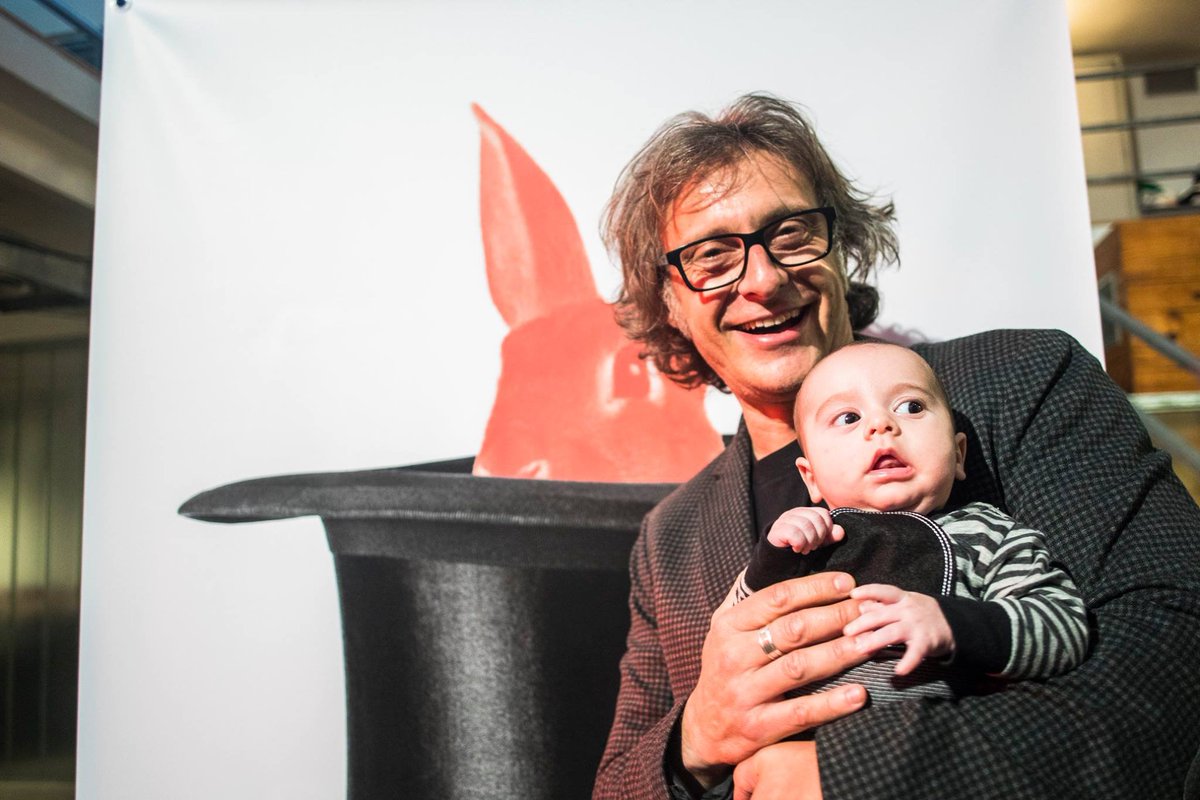 FilmacCentre's tweet image. Presentación del cartel @Docsvalencia 2018 en Filmac. 
Intentamos ser buenos anfitriones 😊