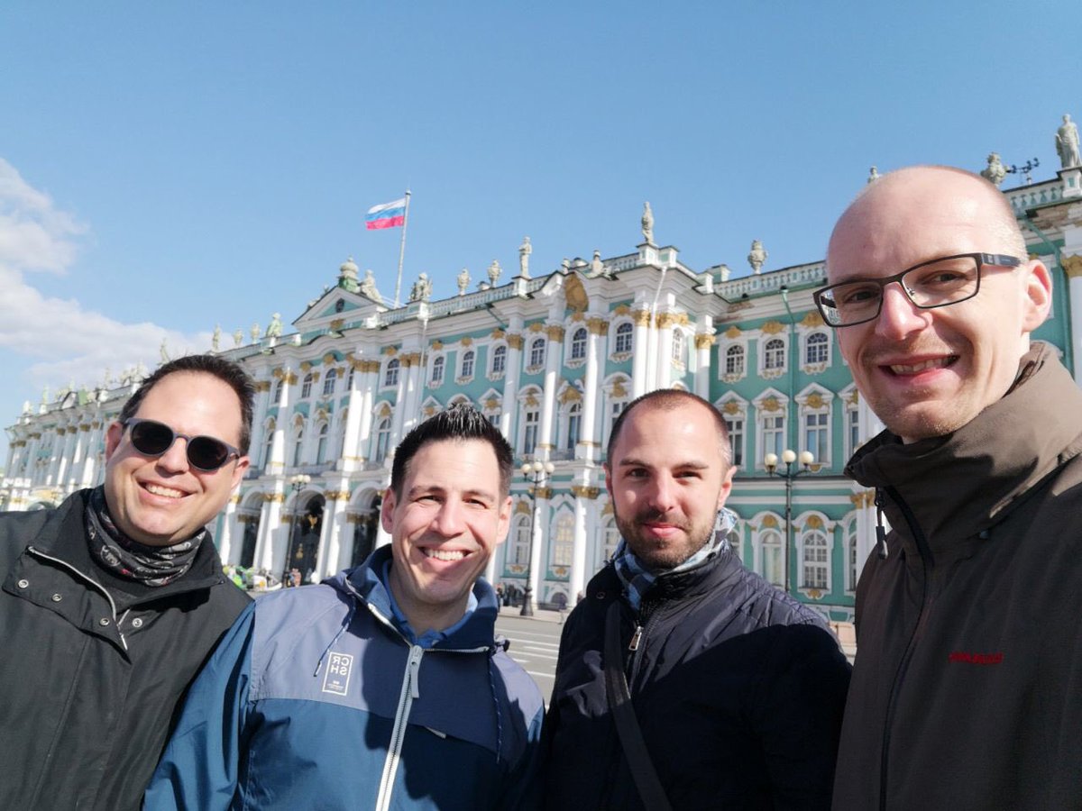 Fine weather, but no long time for sightseeing and museums,  cos we have to connect to our colleagues to drive #ai_telekom #Telekom_IT #telekomwall
