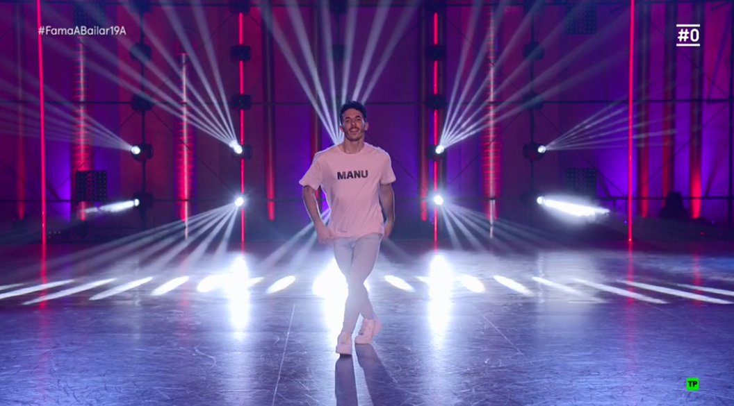 FAMAabailarCero's tweet photo. ¿Qué te ha parecido la apuesta de @manu_fab18 para esta noche de expulsión?
RT : ¡Se lo ha currado! 👌🏽
❤️ : Podría haber montado algo mejor 🤔
#FamaABailar19A https://t.co/eFU0uDPBNg