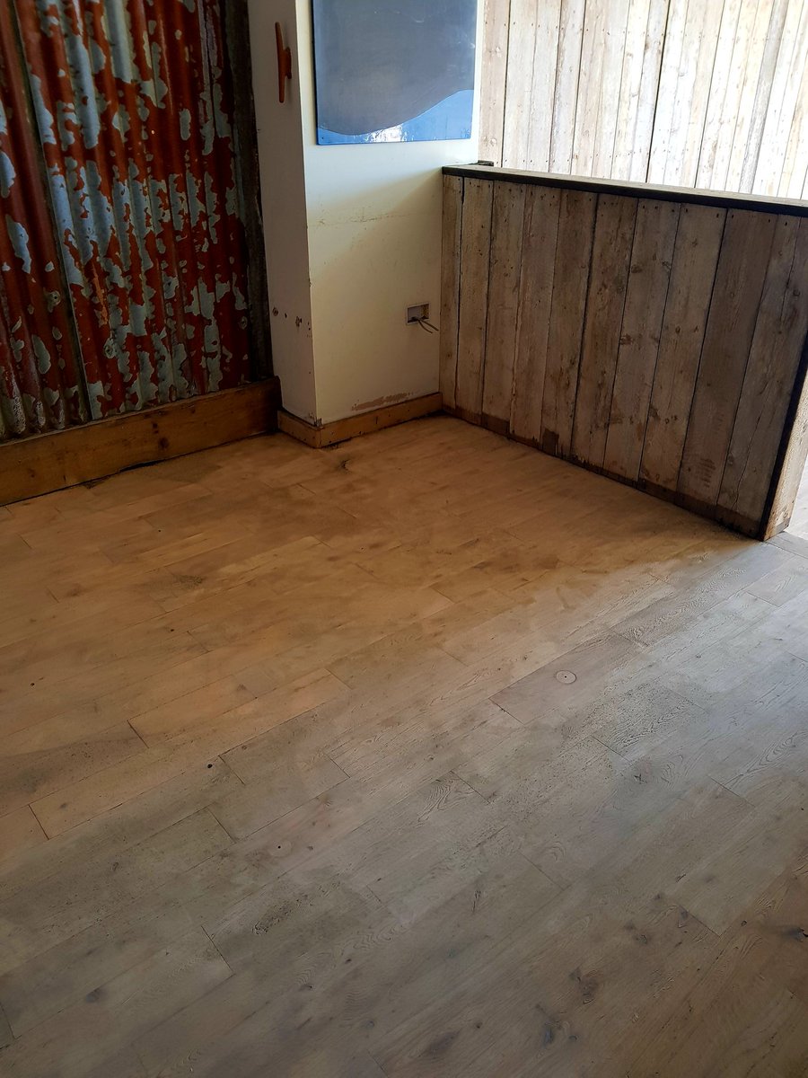 Loving the results of our floors being sand blasted. #sandblast #thebeach #scilly #beachsiderestaurant #bbqrestaurant