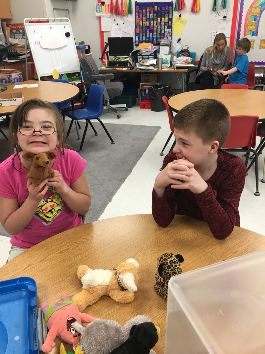 autworkman's tweet photo. Loving life and loving school. Let’s celebrate! #statetestingisover #icecream #MaroonPride https://t.co/nCW78NBBlf