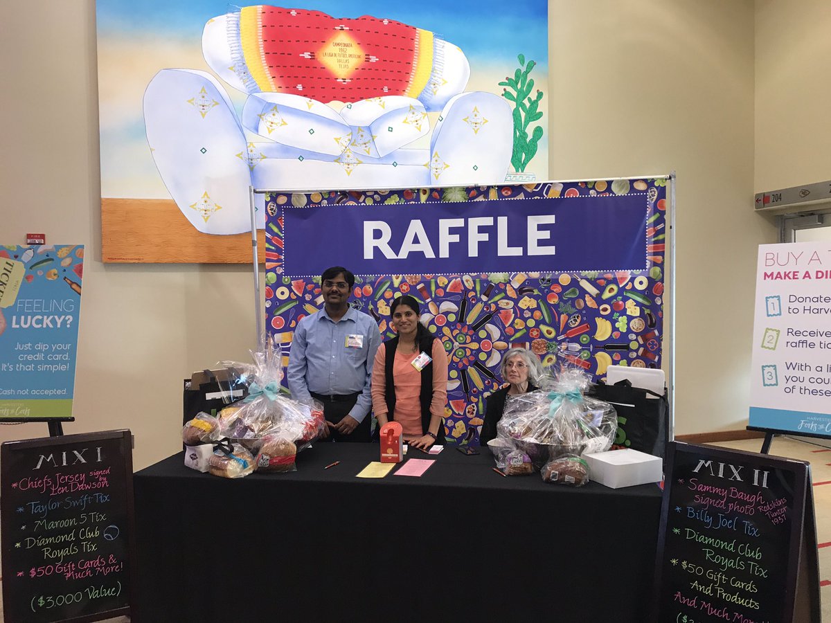 HarvestersORG's tweet photo. Need a break from all the great food? Stop by this section with a Wine Pull, raffle baskets with concert tix &amp; restaurant gift cards &amp; a tasty cocktail from @TikiCatKC #ForksCorksKC https://t.co/Yskvt0sJhD