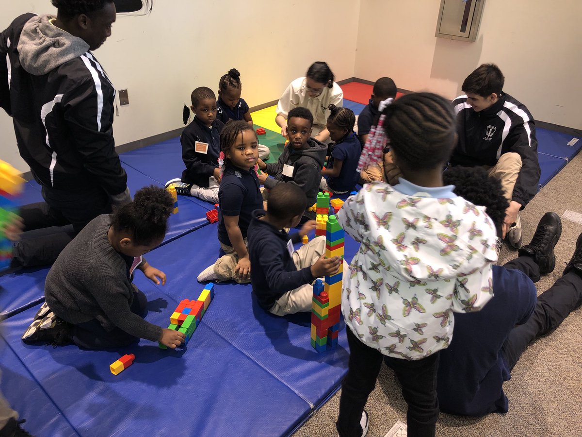 nps_camdenst's tweet photo. Newark Science Park Service Learning Book Club celebrated National School Library Month by hosting story time with Camden Street’s PreK 4 Scholars. @NPSvoices @NPSOEC https://t.co/eYUYfSSy1n
