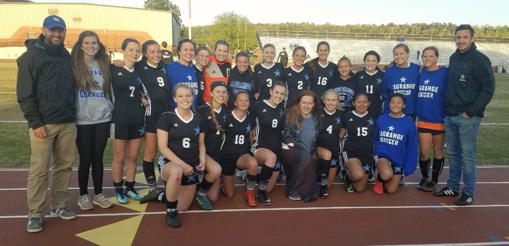 LHSsoccerchics's tweet photo. Granger girls won 1-0 against Cartersville to bring home the region championship for the second year in a row! Shout out to Caroline Thompson for her goal! Go Grangers!! https://t.co/jFzRr0rV1e