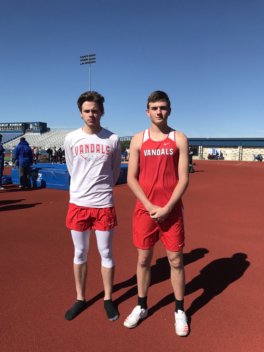 Vandal_Track's tweet photo. @ZandenRW is your area champion in HJ for the second time in 3 years! @HossBrewer finishes 4th. Both guys will be competing next week at the Regional Track meet! #Bunnies https://t.co/0FCivmat06