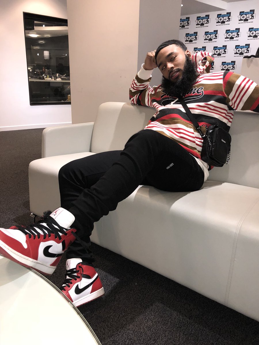 clarencenyc's tweet photo. Big drip..💧 https://t.co/sDfQimqPwE
