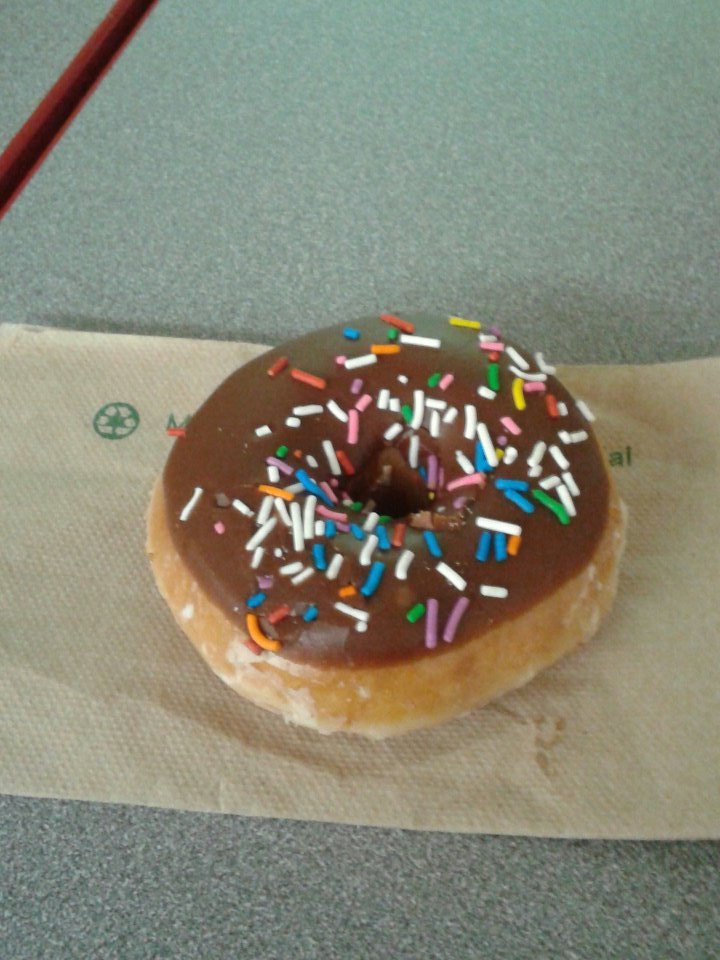 M_A_Hunt's tweet photo. Does bribery work when it comes to making friends? I have a donut so I'm willing to test it out. Wish me luck! #Donuts #friendship https://t.co/DDonAae9Cb