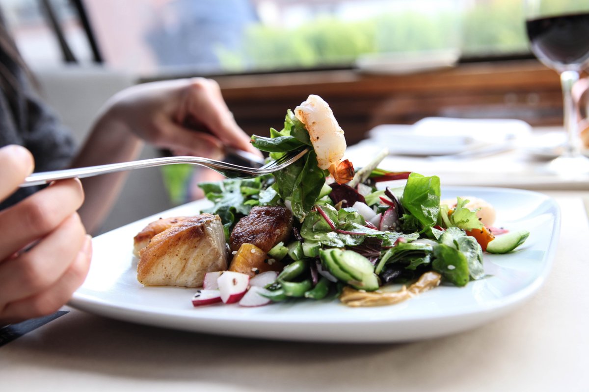 West Oak Restaurant tweet media