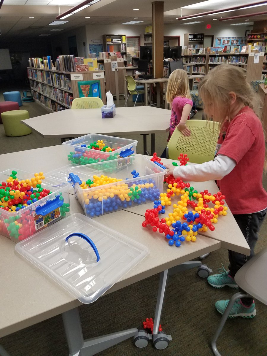 AmyKurka's tweet photo. All of the houses today, made by first graders, are wolf proof. Check out the materials they used.  #makerED #maker
#STEM #Steam https://t.co/mBQn89p269