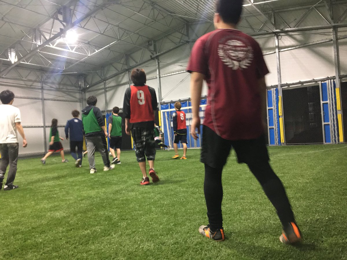 PFjpLeJStfqh2uw's tweet photo. お疲れ様でしたー！

初フットサル盛り上がりました‼️⚽️
1年生同士も先輩とも仲良く話してくれて嬉しいです😂😂

新歓今日のお昼までの締め切りです！
どしどし参加お待ちしております！ https://t.co/qC8nG5kN5d