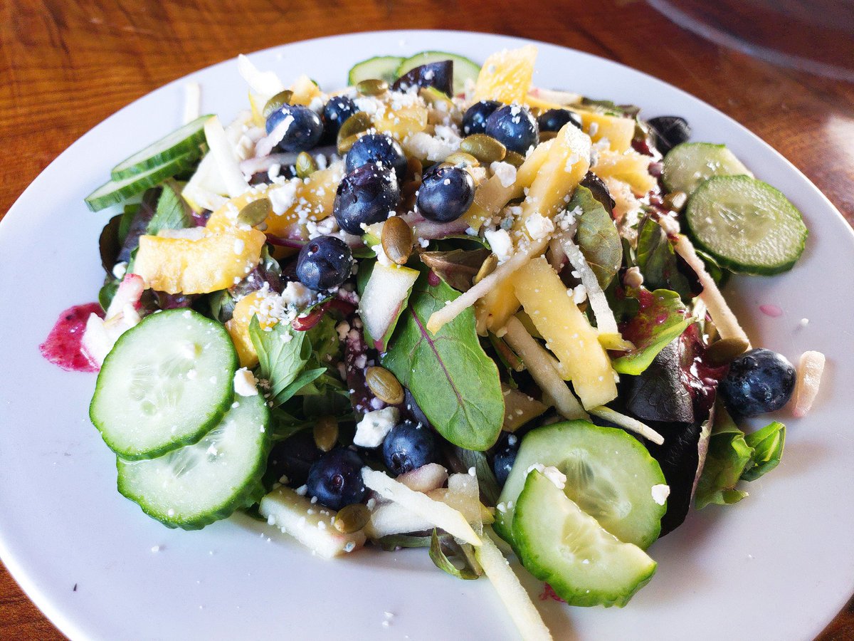 mark8366's tweet photo. Spring salad at planktown tonight! https://t.co/6h9w9k9GjG