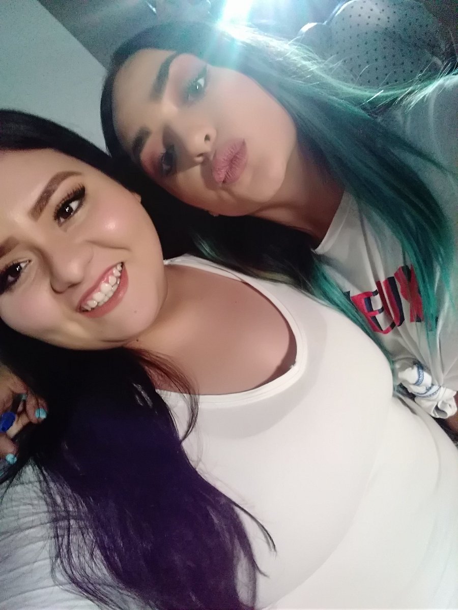 jacque_ulibarri's tweet photo. @razeofficial  mil gracias por cumplir nuestros sueños
Hoy más que nunca las admiro y amo mis niñas!! Gracias por tanto amor @calleypocheoffi @danielaacallee @Pochosaurus https://t.co/C1Kq6ajldM