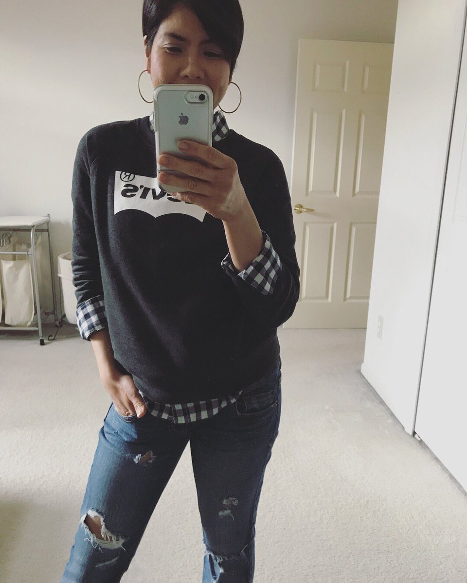 thriftyelements's tweet photo. #tbt ♥️#casual #OOTD #ootw @LEVIS #oldies #styleblogger #StreetStyle #streetphotography #sprinfashion #spring #april #thriftyelements #sustainablefashion #reuse #Recycle #denim #instagram #instafashion #InStyle #Trending https://t.co/eGfYdM7k9D