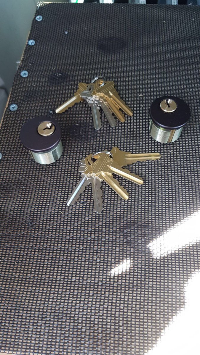 LocksmithGuysOC's tweet photo. Orange County Locksmith Guys #locksmith #lockedout  https://t.co/za2MVomubw https://t.co/aFLuuYstnT