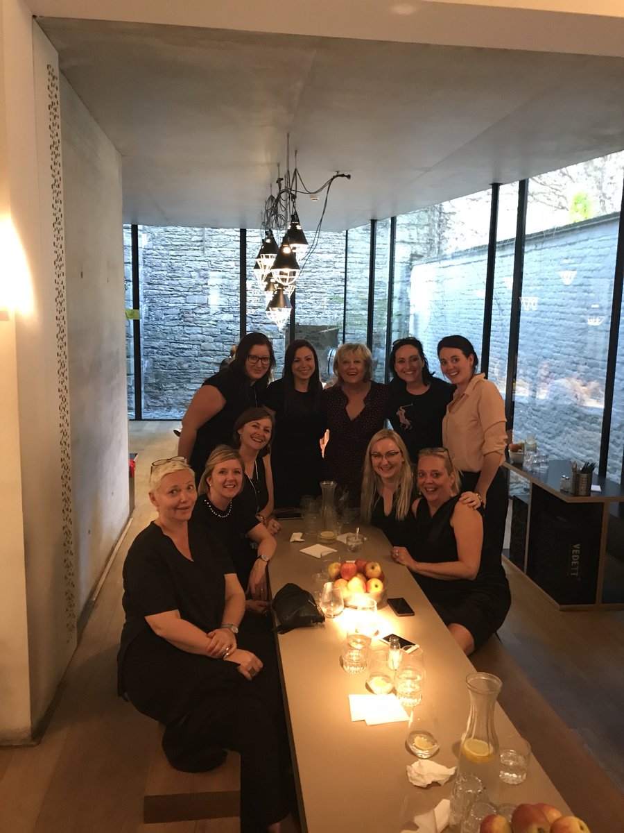 Leuke avond met mijn ex-collega’s HKM😍❤️ met dank aan <a href="/DensDominique/">Dominique Dens</a> <a href="/KimberlyDeC/">Kimberly de Coninck</a> <a href="/sabinegoossens2/">sabine goossens</a> <a href="/tishvantroys/">Tish Van Troys</a> <a href="/ElsyVanLaecken/">Elsy</a> <a href="/LenaLh34/">Lena</a> <a href="/DorineSnijders/">Dorine Snijders</a> <a href="/Nathaliejonckh1/">Nathaliejonckheere</a>