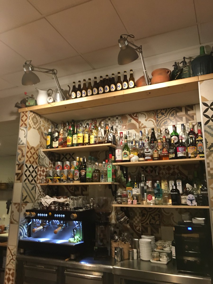 MorenoCo1's tweet photo. After the amazing #PyDataMallorca #meetup at the #parquebit finishing the evening at the #contrabandobar in #lluchmayor. #lifeisgood https://t.co/4MY0gvY2l4