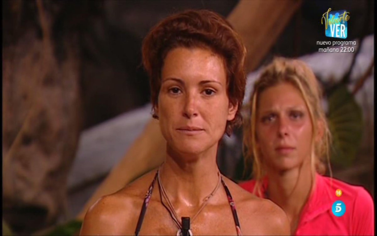 "Ya no se trata sólo de mi. Me han quitado a la niña temporalmente y ante un ser indeseable no me rindo" > mdia.st/directo5  | #SVGala6