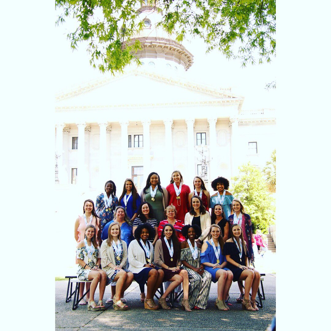 DormanVB's tweet photo. One last great day at the SC State House with this fantastic group of ladies. We will miss our seniors, and wish them the best of luck in the future! They sure have made their mark on #DormanVB!! πππ https://t.co/DiF6i6BZqm