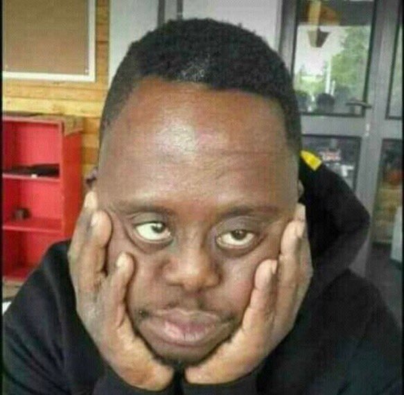 GSekhoto's tweet photo. @savage_RSA @MichelleNgomane Lol.. Some people!    😂  😂 https://t.co/Pk0nw2KcIg
